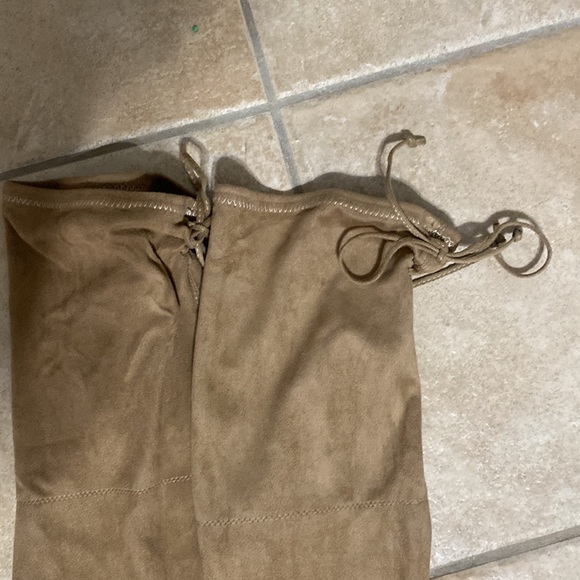 French Connection woman’s thigh high boots - Picture 3 of 4